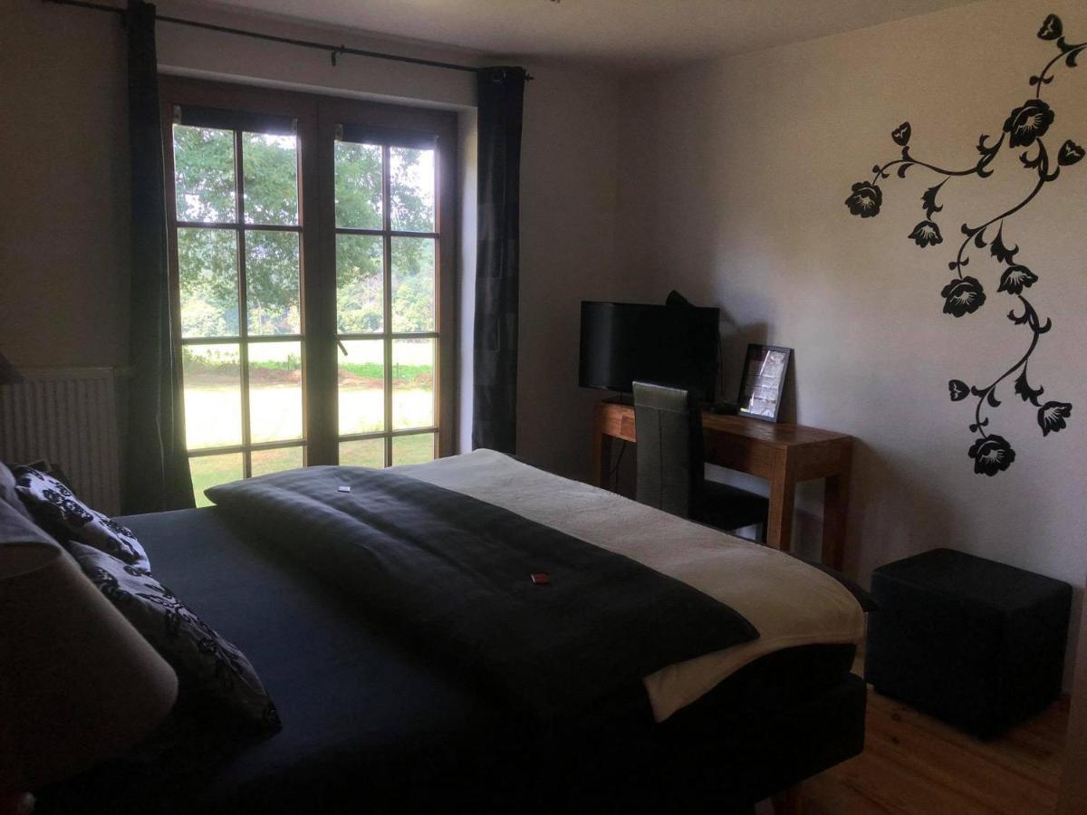 Le Goupil Hotel Wavre Eksteriør billede